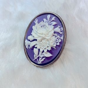 ❄️3/$20❄️ Vintage Flower Cameo Brooch Pendant